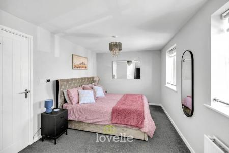 3 bedroom Semi-detached house for sale in Buttercup Way, Scartho Top, Grimsby, DN33