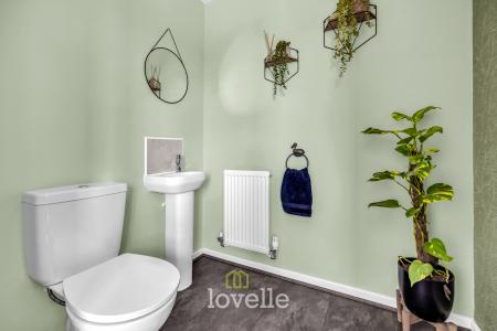 3 bedroom Semi-detached house for sale in Buttercup Way, Scartho Top, Grimsby, DN33