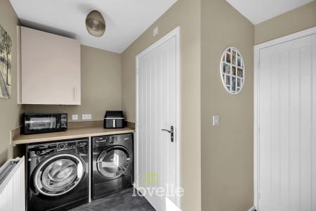 3 bedroom Semi-detached house for sale in Buttercup Way, Scartho Top, Grimsby, DN33