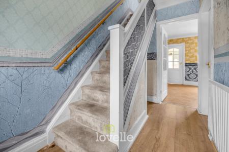 3 bedroom Terraced House for sale in Chelmsford Avenue, Grimsby, DN34