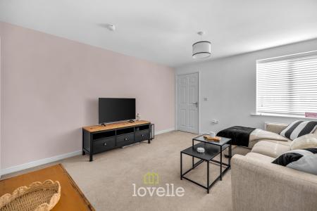 2 bedroom Semi-detached house for sale in Alexandra Close, Grimsby, DN31