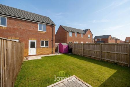 2 bedroom Semi-detached house for sale in Alexandra Close, Grimsby, DN31