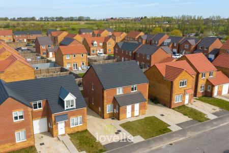 2 bedroom Semi-detached house for sale in Alexandra Close, Grimsby, DN31