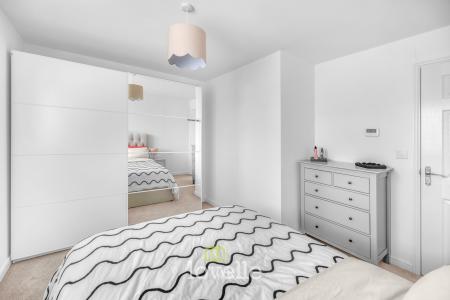 2 bedroom Semi-detached house for sale in Alexandra Close, Grimsby, DN31