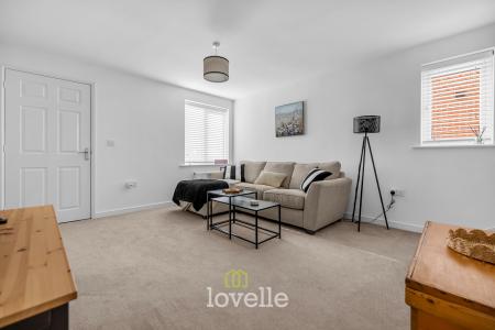 2 bedroom Semi-detached house for sale in Alexandra Close, Grimsby, DN31