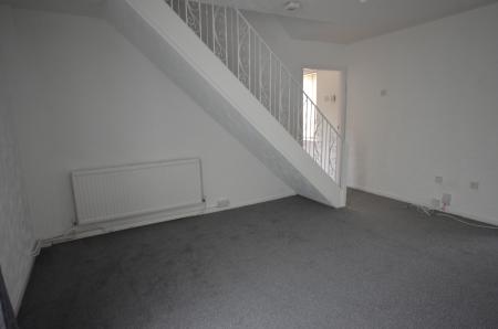 3 bedroom Semi-detached house to let in Collingwood Crescent, Laceby Acres, Grimsby, DN34