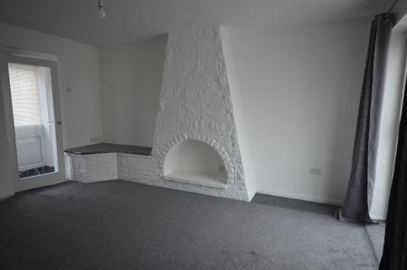 3 bedroom Semi-detached house to let in Collingwood Crescent, Laceby Acres, Grimsby, DN34