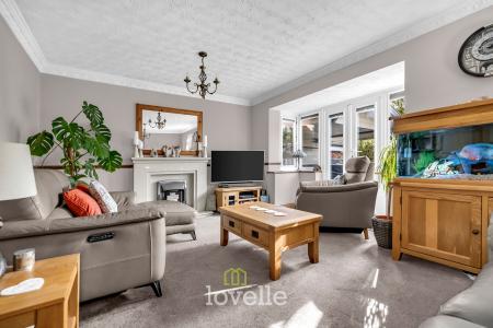 4 bedroom Detached house for sale in Cowslip Court, Healing, DN41