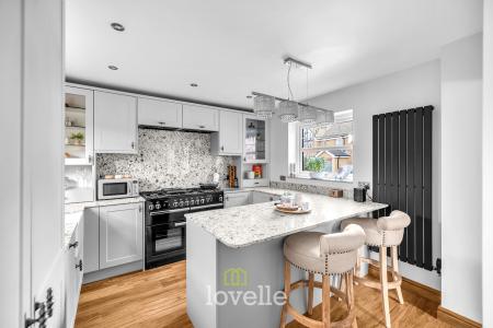 4 bedroom Detached house for sale in Cowslip Court, Healing, DN41