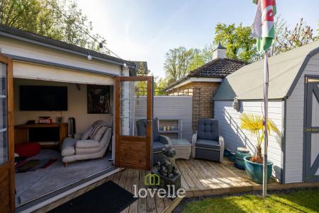 4 bedroom Detached house for sale in Cowslip Court, Healing, DN41