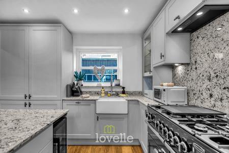 4 bedroom Detached house for sale in Cowslip Court, Healing, DN41