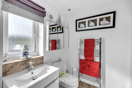 4 bedroom Detached house for sale in Cowslip Court, Healing, DN41