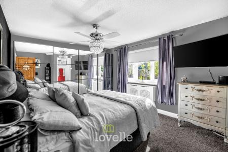 4 bedroom Detached house for sale in Cowslip Court, Healing, DN41