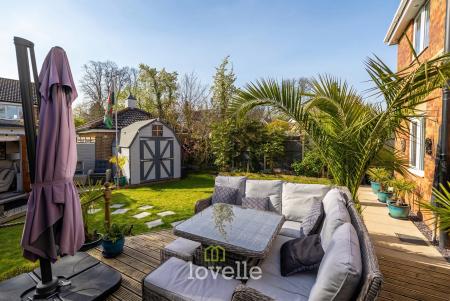 4 bedroom Detached house for sale in Cowslip Court, Healing, DN41