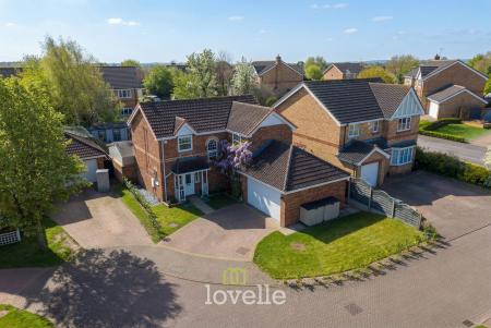 4 bedroom Detached house for sale in Cowslip Court, Healing, DN41