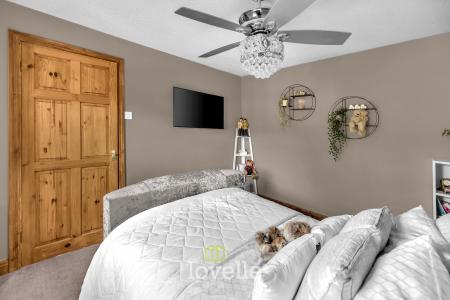 4 bedroom Detached house for sale in Cowslip Court, Healing, DN41