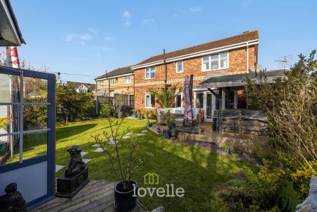 4 bedroom Detached house for sale in Cowslip Court, Healing, DN41