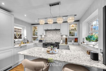 4 bedroom Detached house for sale in Cowslip Court, Healing, DN41