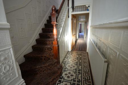 4 bedroom Town house to let in Abbey Road, Grimsby, DN32