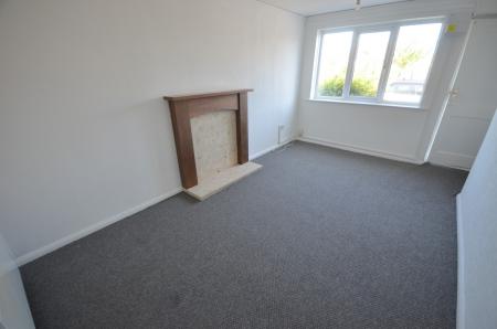 2 bedroom Flat to let in Pelham Road, Immingham, DN40
