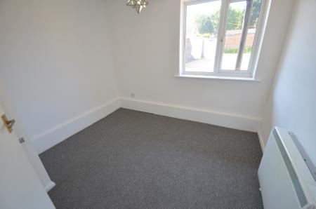 2 bedroom Flat to let in Pelham Road, Immingham, DN40
