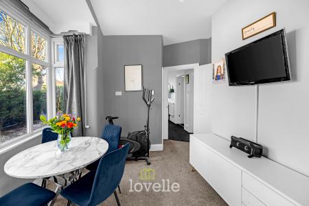 4 bedroom Detached house for sale in Weelsby Road, Grimsby, DN32