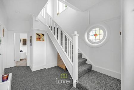 4 bedroom Detached house for sale in Weelsby Road, Grimsby, DN32