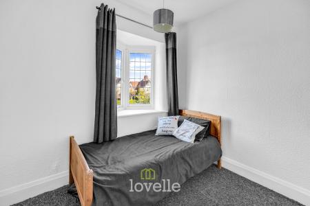 4 bedroom Detached house for sale in Weelsby Road, Grimsby, DN32