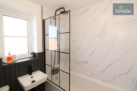 4 bedroom Detached house for sale in Tuxworth Way, Louth, LN11