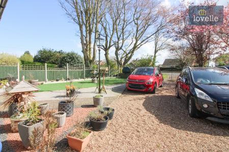 4 bedroom Semi-detached house for sale in Conisholme Road, North Somercotes, LN11