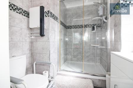 4 bedroom Semi-detached house for sale in Conisholme Road, North Somercotes, LN11