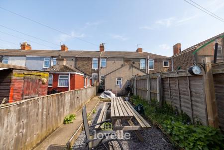 2 bedroom Terraced House for sale in Ladysmith Road, Grimsby, DN32