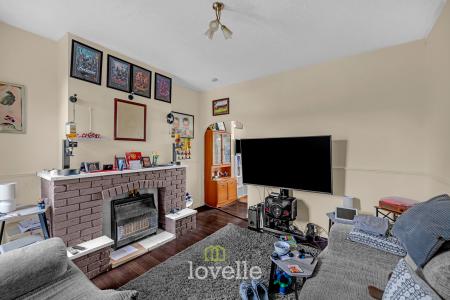 2 bedroom Terraced House for sale in Ladysmith Road, Grimsby, DN32