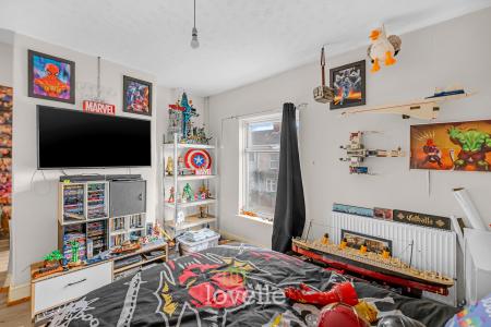 2 bedroom Terraced House for sale in Ladysmith Road, Grimsby, DN32