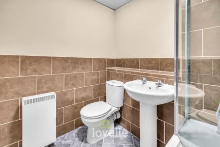 3 bedroom Semi-detached house for sale in Chapel Road, Habrough, DN40