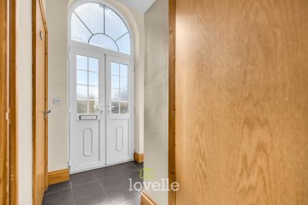 3 bedroom Semi-detached house for sale in Chapel Road, Habrough, DN40