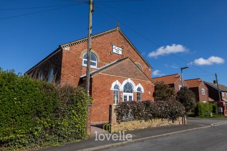 3 bedroom Semi-detached house for sale in Chapel Road, Habrough, DN40