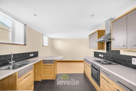 3 bedroom Semi-detached house for sale in Chapel Road, Habrough, DN40