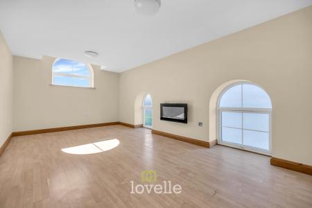 3 bedroom Semi-detached house for sale in Chapel Road, Habrough, DN40