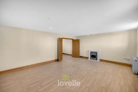 3 bedroom Semi-detached house for sale in Chapel Road, Habrough, DN40