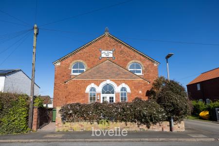 3 bedroom Semi-detached house for sale in Chapel Road, Habrough, DN40