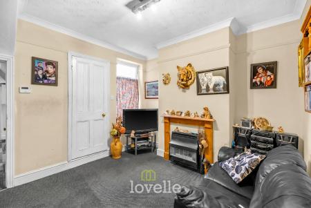 2 bedroom Terraced House for sale in Haycroft Street, Grimsby, DN31