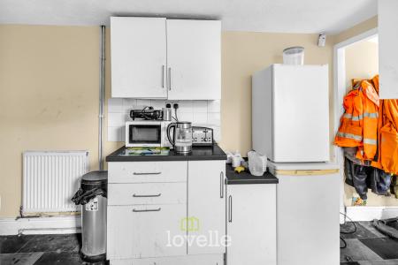 2 bedroom Terraced House for sale in Haycroft Street, Grimsby, DN31