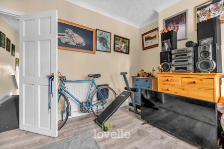 2 bedroom Terraced House for sale in Haycroft Street, Grimsby, DN31