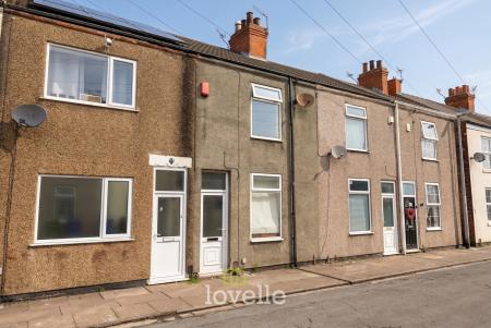 2 bedroom Terraced House for sale in Haycroft Street, Grimsby, DN31