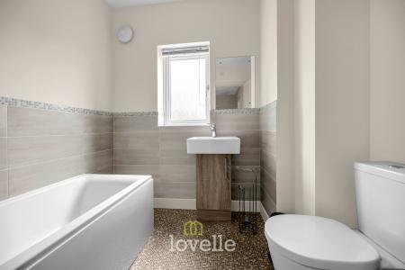 3 bedroom Semi-detached house for sale in Gervase Holles Way, Grimsby, DN33