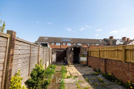 3 bedroom Terraced House for sale in Edward Street, Grimsby, DN32