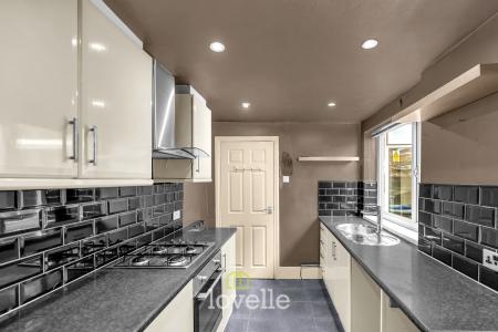 3 bedroom Terraced House for sale in Edward Street, Grimsby, DN32