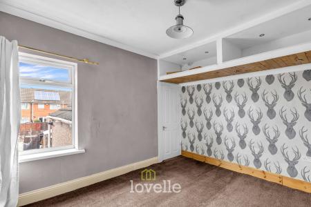3 bedroom Terraced House for sale in Edward Street, Grimsby, DN32