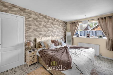 4 bedroom Semi-detached house for sale in Caistor Road, Laceby, DN37